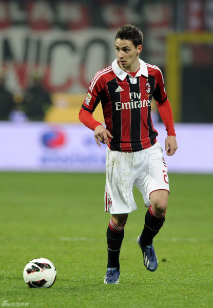 哈登暴走夜！单节27分+全场55分，快船终结连败全靠他一人扛（哈登火力全开：单节27分、全场55分，独扛快船止连败）