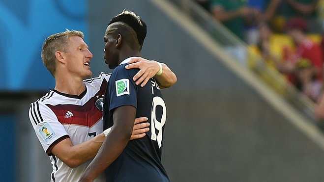 名宿：在我看来莱奥是边锋不是前锋；他配得上米兰10号球衣（名宿：莱奥更像边锋而非前锋，配得上米兰10号战袍）