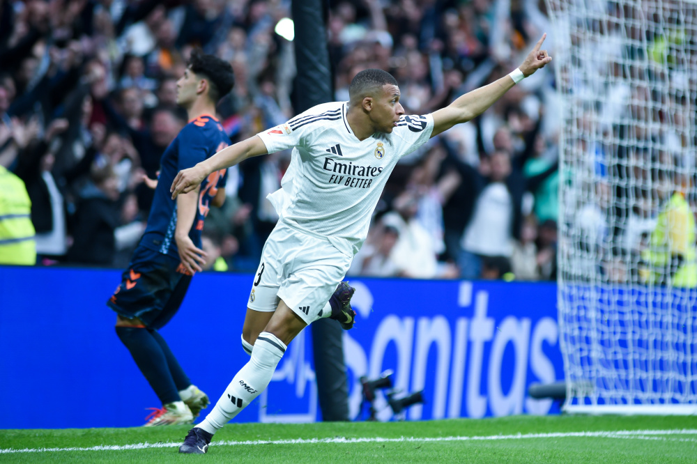 附加赛蓄力？波特执教瑞典的首场比赛1-4惨败瑞士（为附加赛留力？波特执掌瑞典首秀1-4不敌瑞士）