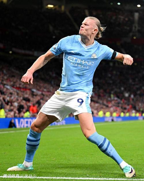 悲喜两重天！孙兴慜失点后表情极度痛苦，穆勒晋级后喜笑颜开（一喜一悲：孙兴慜点球失手痛苦难掩，穆勒晋级后喜形于色）