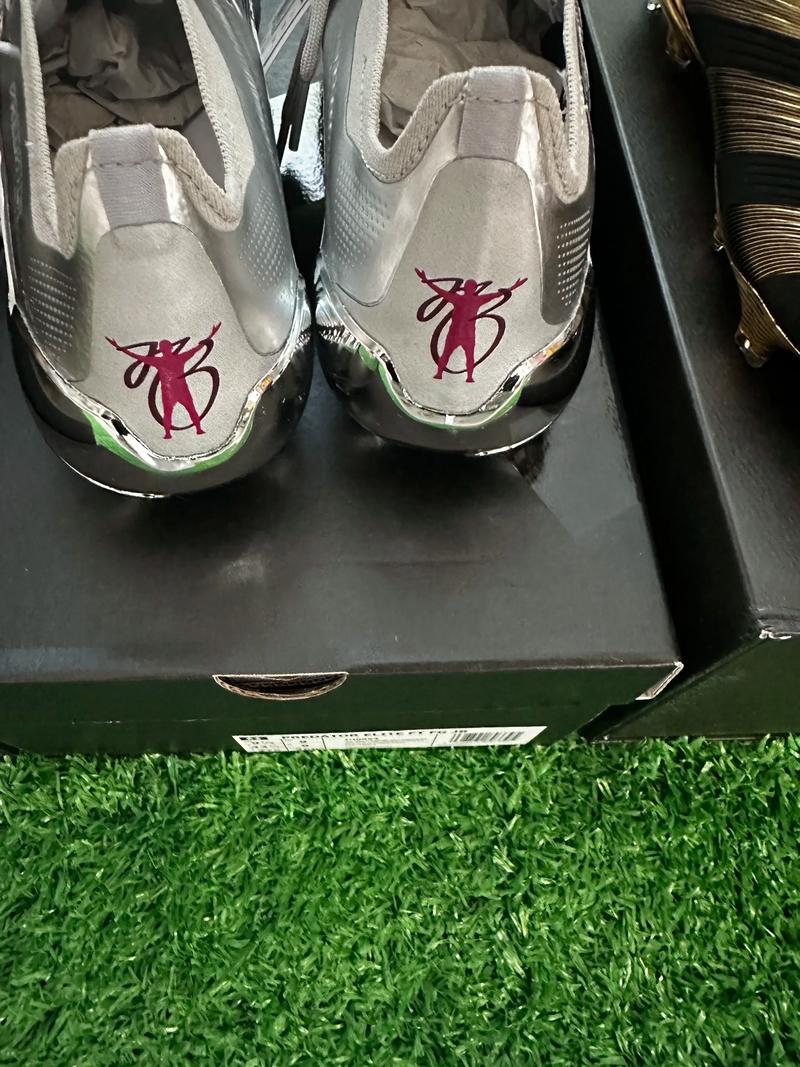 官方：美因茨主帅亨里克森下课；球队积6分排名德甲垫底（官方：美因茨解雇主帅亨里克森，球队仅6分暂列德甲末位）