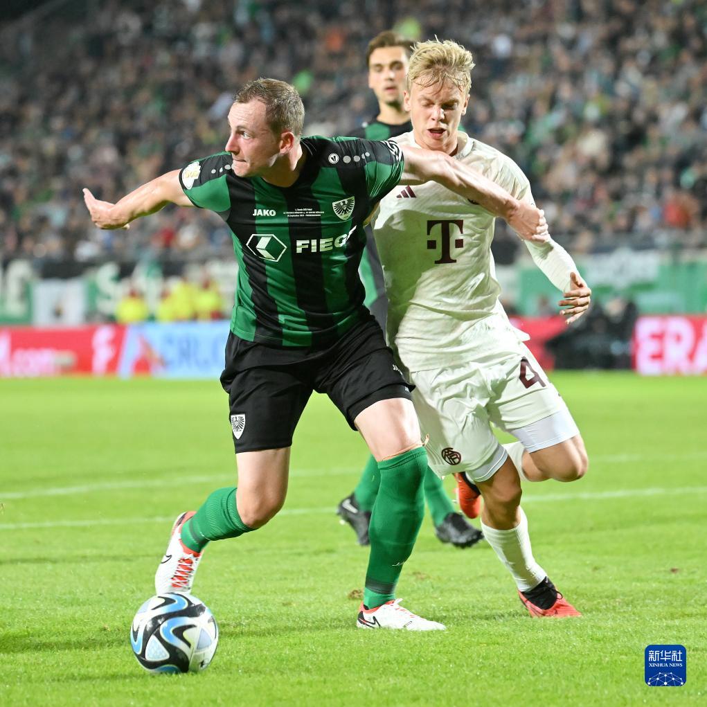 皇马近5场西甲1胜3平1负丢掉9分，从领先巴萨5分到落后4分（近5轮西甲皇马仅取1胜3平1负，痛失9分，领先巴萨5分变为落后4分）