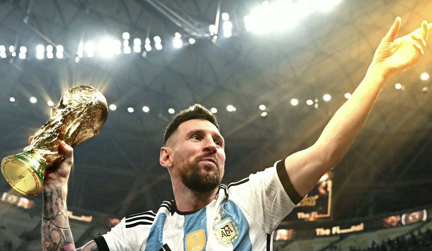 莱万：现在最好不要谈论亚马尔；合同的事我不着急（莱万：暂不谈亚马尔，合同问题我不急）