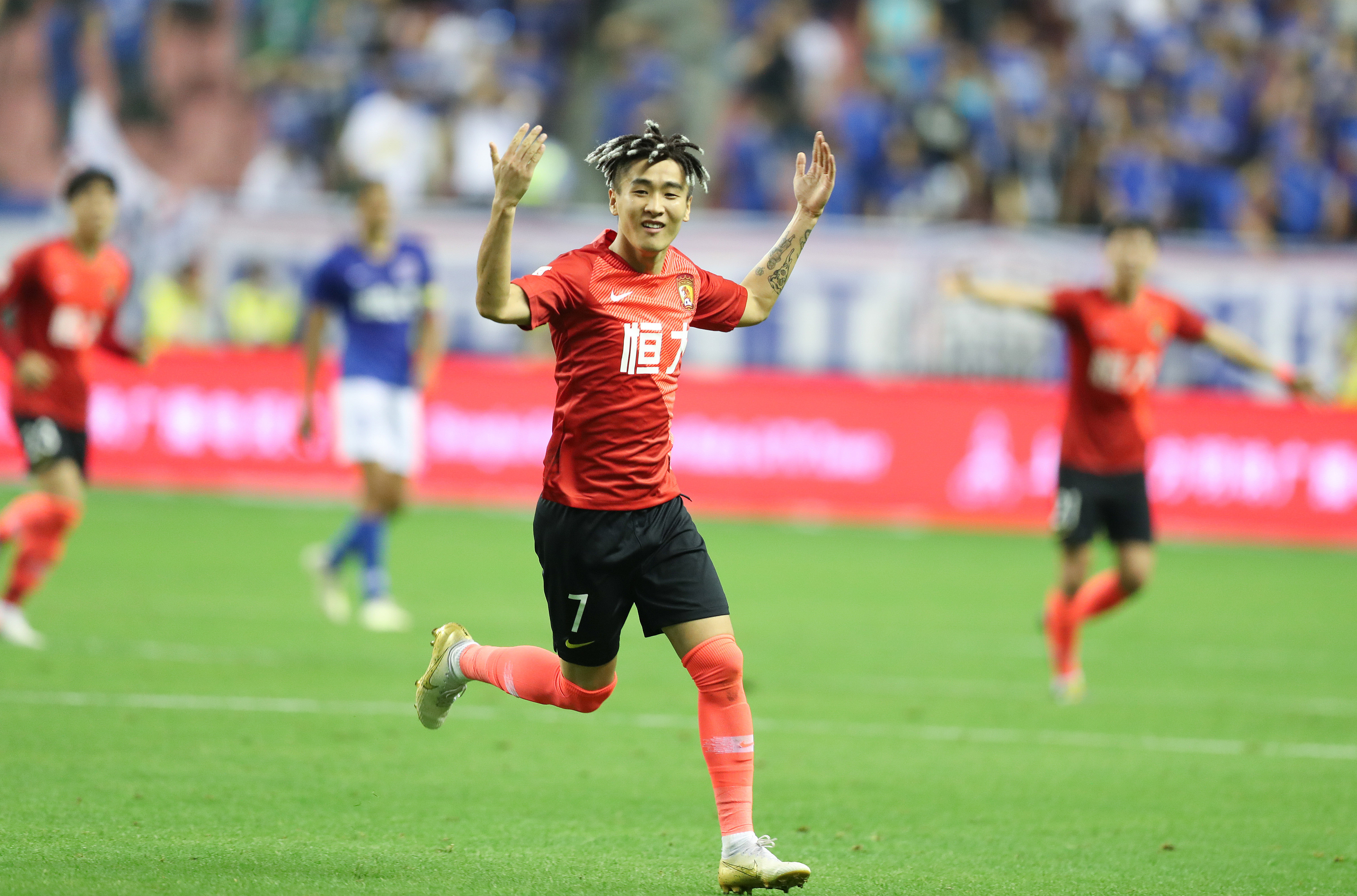 官方：内森-科林斯接替内尔高成为布伦特福德新队长（布伦特福德官宣：内森-科林斯接替内尔高出任队长）