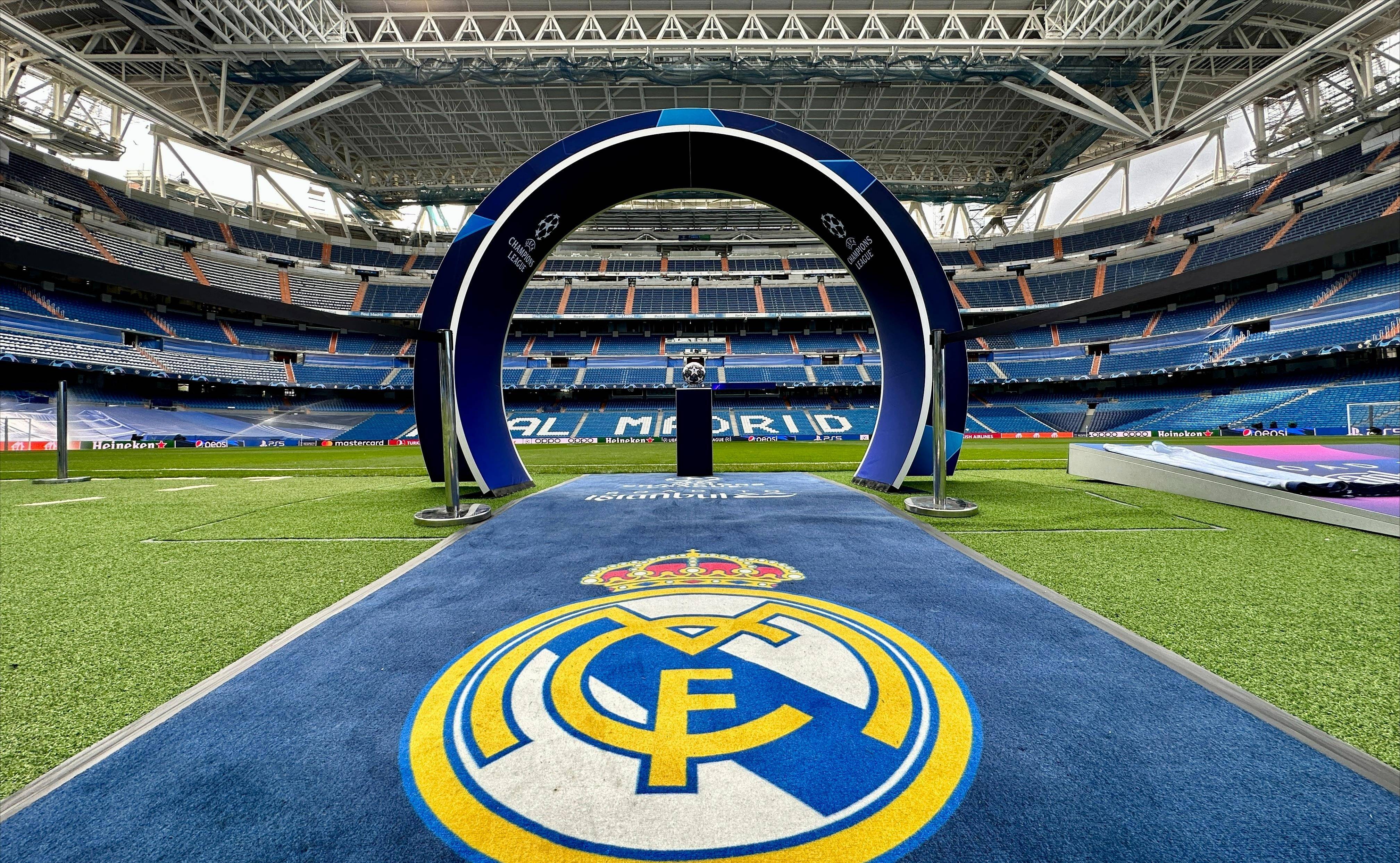 吴前贡献16分5篮板5助攻，两队唯一得分上双的本土球员（吴前16分5篮板5助攻，场上唯一本土得分上双）