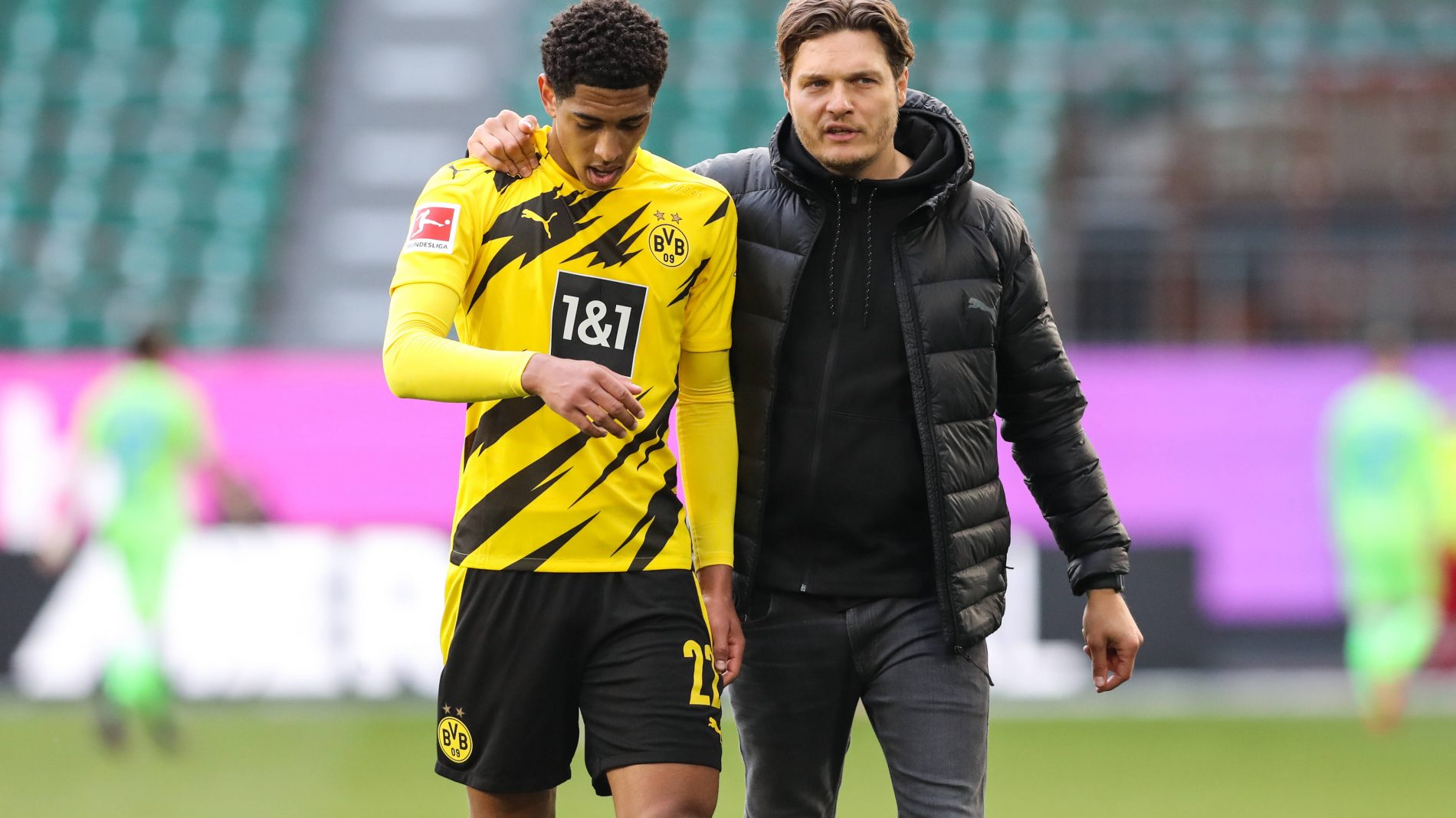 图片报：多特希望以顶薪续约施洛特贝克，但球员还在犹豫（图片报：多特欲以顶薪续约施洛特贝克，球员仍举棋不定）